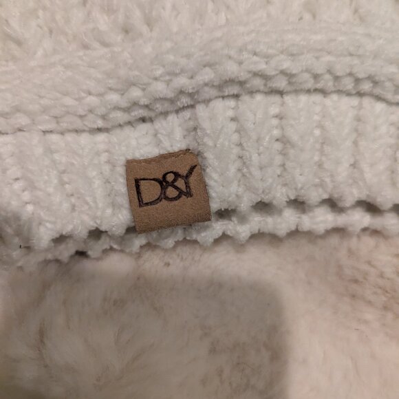 Winter hat - Picture 3 of 5